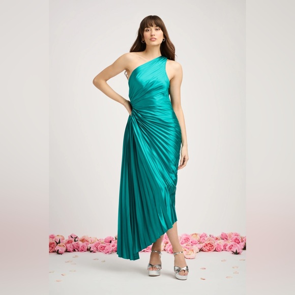 Dress Forum Sz S Reagan One Shoulder Pleated Hi Lo Emerald Green Maxi Dress - Picture 1 of 14